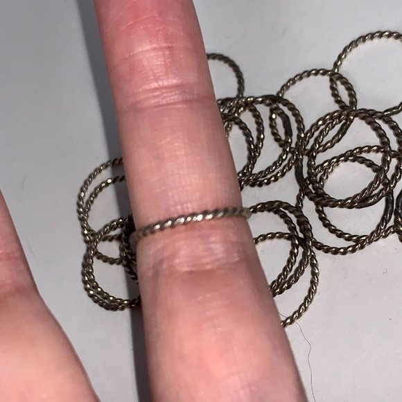3 1/4 1.4mm Sterling Silver Thin Twist Ring - Picture 9 of 12
